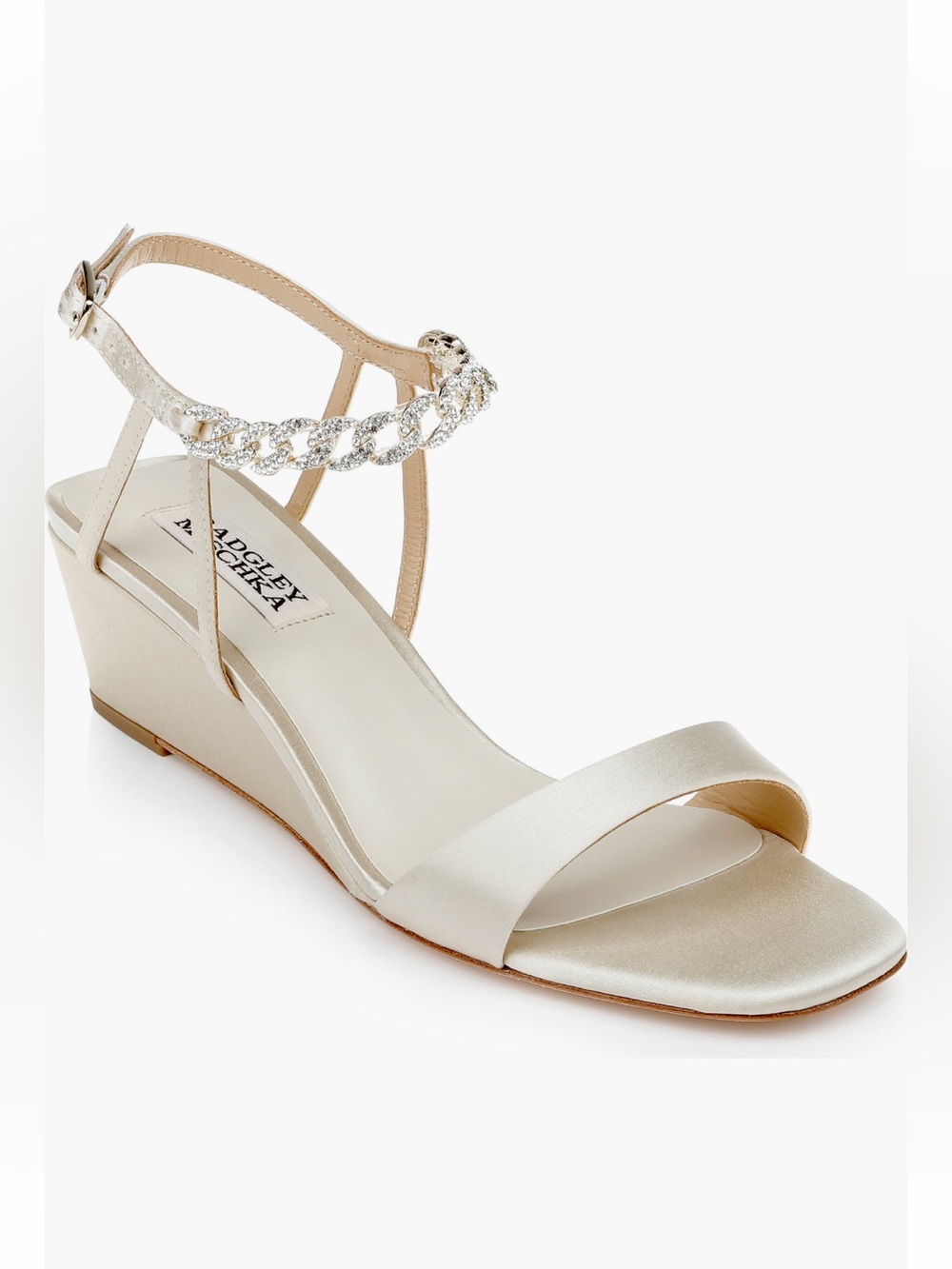 NWT Badgley Mischka size 8.5 Kaelyn Ivory Satin Wedge Sandal with Crystal Chain